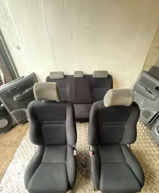 Toyota Hilux (AN10, AN20, AN30) Seat set 