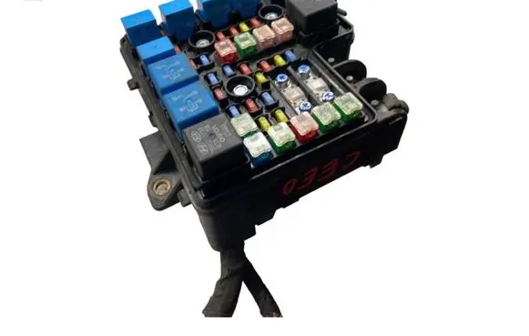 KIA Ceed Fuse module PPT30 HYU0060