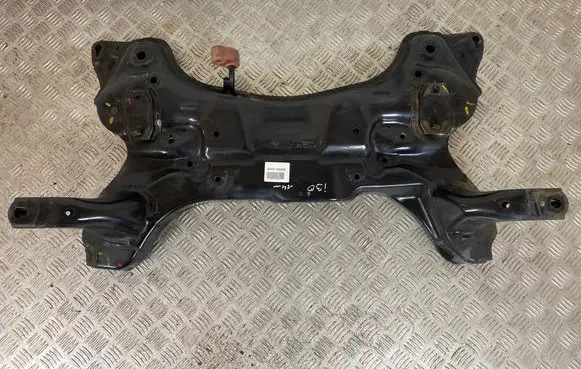 Hyundai i30 Front subframe 62401A6200