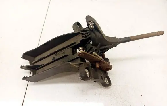 Opel Zafira B Gear shifter/selector 55351959