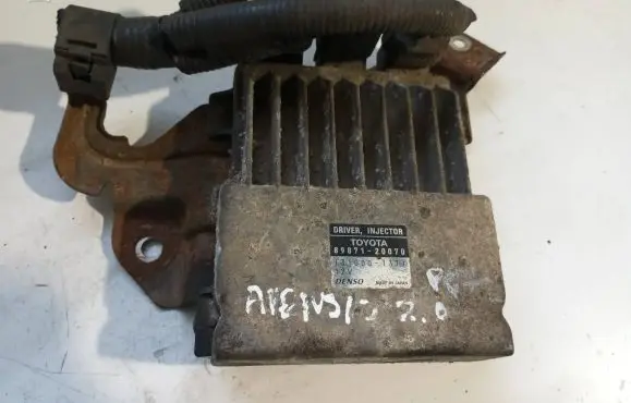 Toyota Avensis T250 Fuel injection control unit/module 8987120070 1310001371