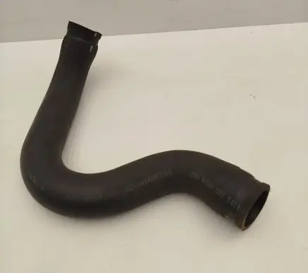 Volvo V70 Engine coolant pipe/hose 08671393