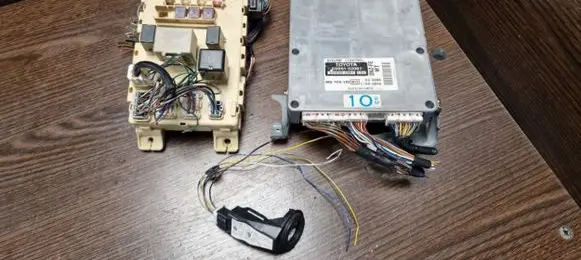 Toyota Yaris Engine control unit/module 8966152080 2110005990