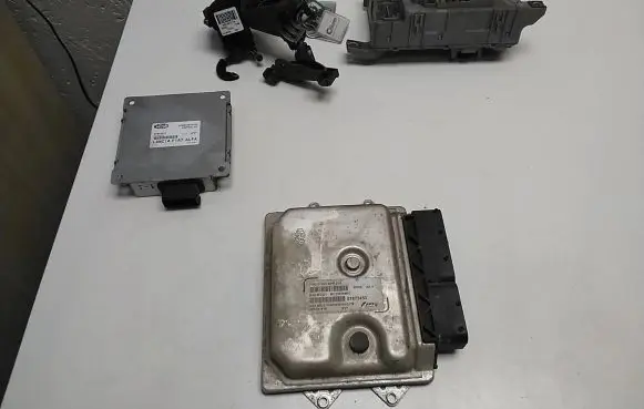 Fiat Doblo Engine ECU kit and lock set 51872453 BC0097888C S8S90HP