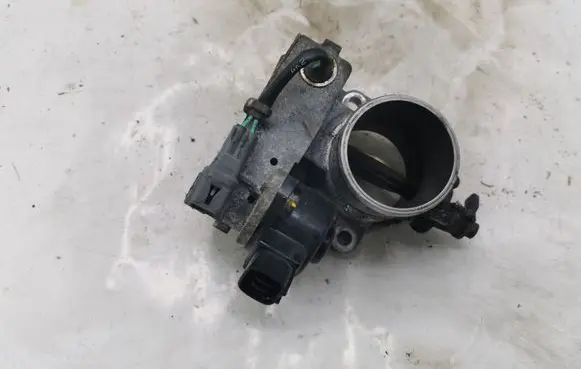 Toyota Corolla Verso AR10 Throttle valve NOCODE