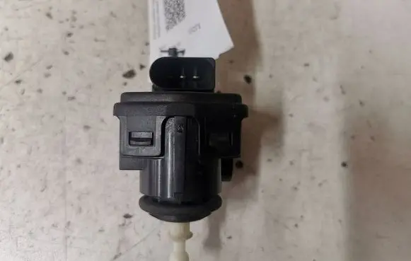 Audi A3 S3 8L Headlight level adjustment motor 8L0941295 00728213
