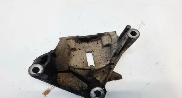 Opel Corsa D Engine mounting bracket 13130720