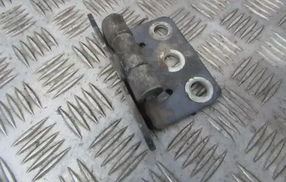 Volvo XC90 Tailgate/trunk/boot hinge 30674732 c8p56