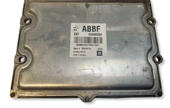 Opel Astra J Engine control unit/module ECU 55588354 55579719