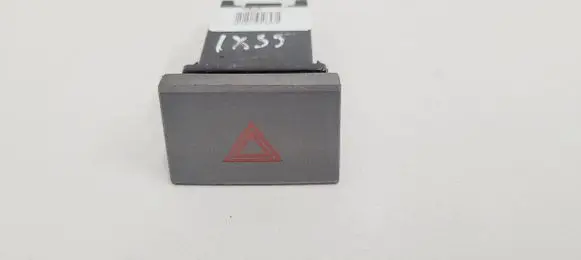 Hyundai ix35 Hazard light switch 937902S100