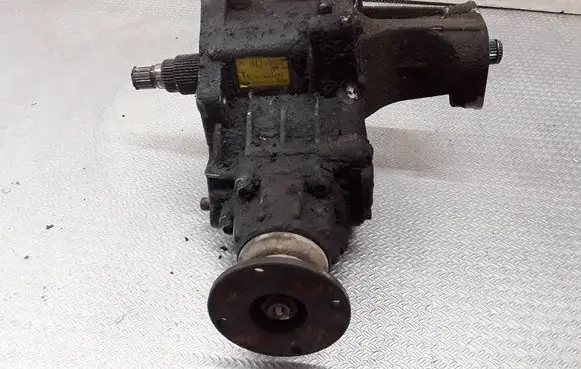Hyundai Santa Fe Gearbox transfer box case Y040100047