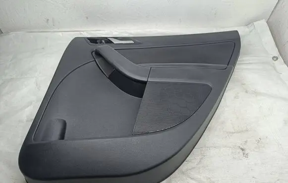 Skoda Yeti (5L) Rear door card panel trim 5L0867212 5L0867210AMIEU
