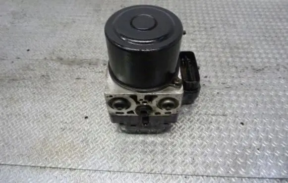 Toyota RAV 4 (XA10) ABS Pump 4454042020 8954142120