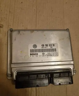 Volkswagen PASSAT B5.5 Engine control unit/module ECU 4B0906018DQ 1039S06299 0261208527