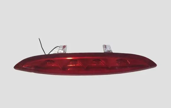 Peugeot 208 I Third/center stoplight 9674309080
