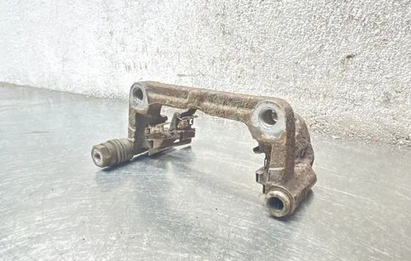 Opel Astra J Brake caliper pad carrier rear 