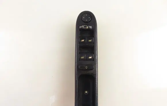 Peugeot 307 Electric window control switch 96351623XT