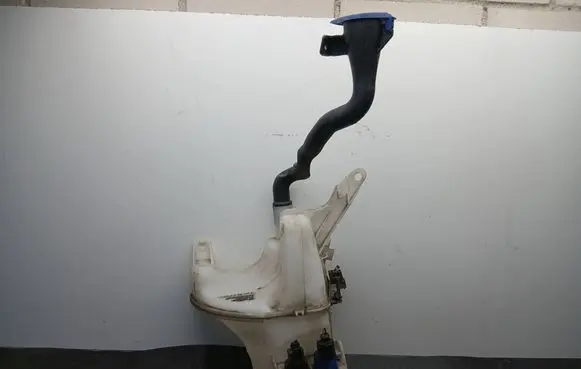 Volvo V60 Windshield washer fluid reservoir/tank 31253218 31349264 AV6113K082