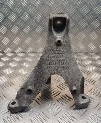 Audi A4 S4 B7 8E 8H Engine mounting bracket 8E0199308AR
