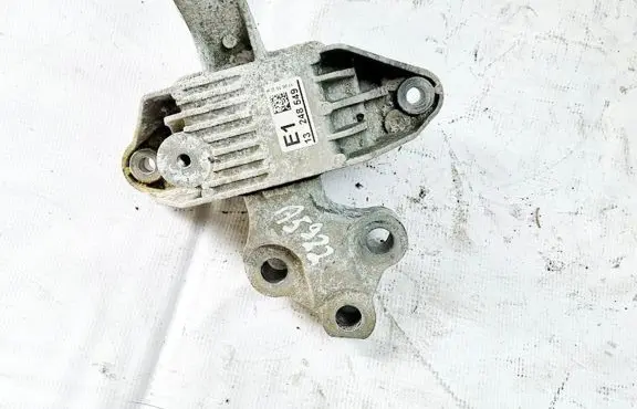 Opel Astra J Engine mount bracket 13248549