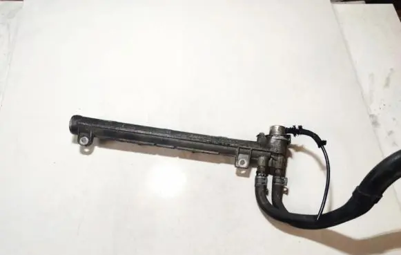 Volkswagen Golf IV Fuel main line pipe 036133319