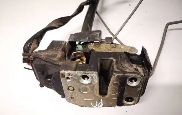 Mazda 626 Front door lock 