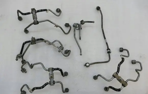 Land Rover Range Rover Sport L320 Fuel injector supply line/pipe 