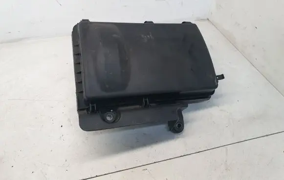Toyota Prius (XW20) Air filter box 1001406970