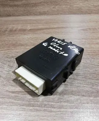 Toyota Yaris Verso Door control unit/module 8598052080 0515003540