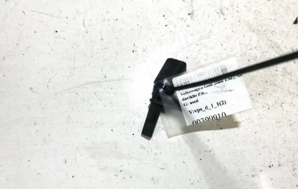 Volkswagen Golf V ABS brake wheel speed sensor