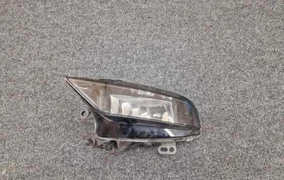 Audi A3 S3 8V Front fog light 8V0941699B 1NE01083213 0108321300323863