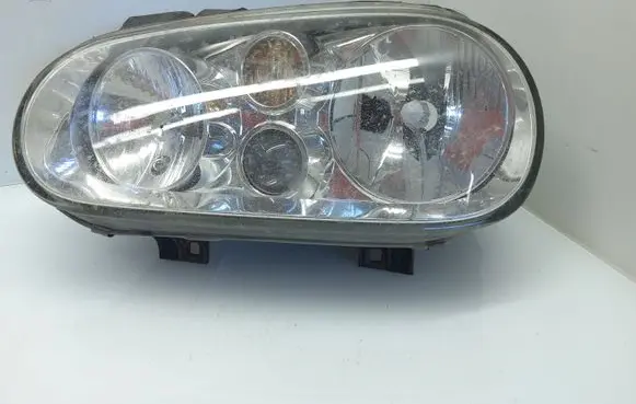 Volkswagen Golf IV Headlight/headlamp