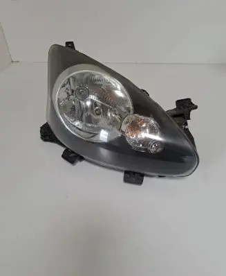 Toyota Aygo AB10 Headlight/headlamp 811100H010 89033080