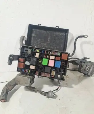Toyota Land Cruiser (J120) Fuse box set 8266260320