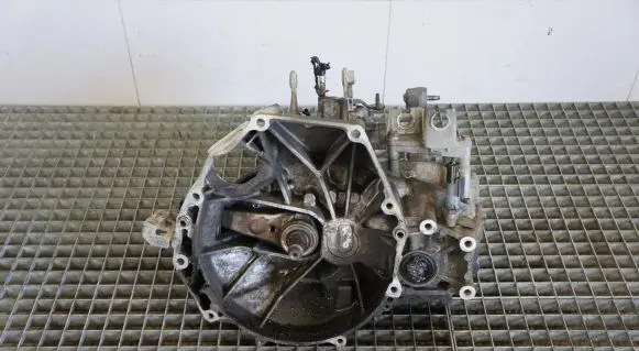 Honda Accord Manual 5 speed gearbox U2J4 U2J4-2000091