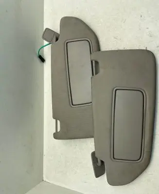 Sun visor