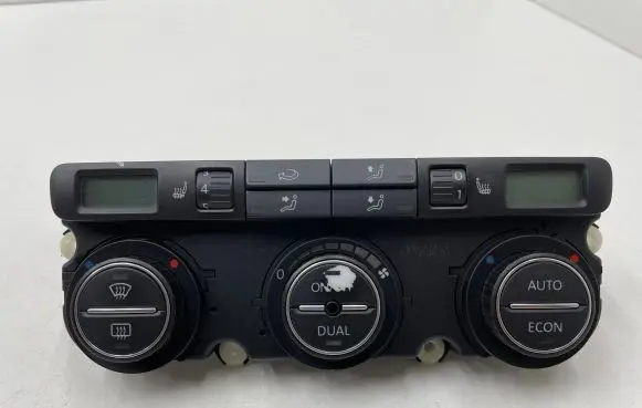 Volkswagen Touran I Climate control unit