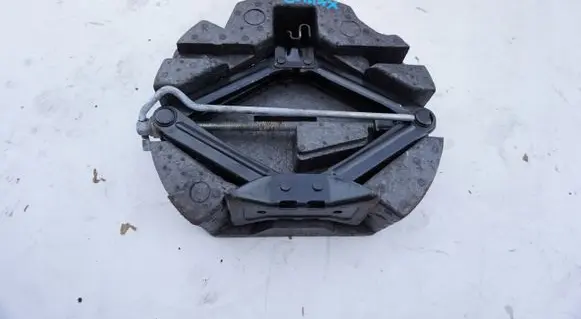 Ford B-MAX Lift Jack KOAZAPASOWEGO