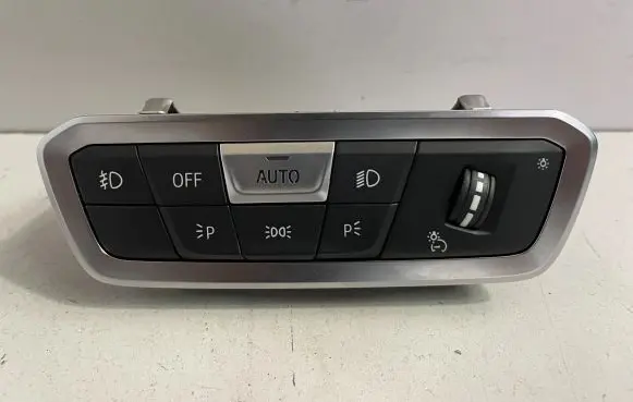 BMW X7 G07 Light switch 9461132 5A16B02