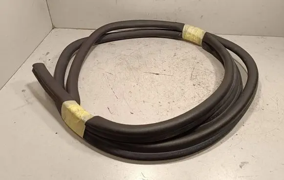BMW 5 F10 F11 Engine compartment rubber 