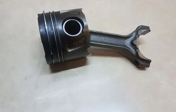 Opel Insignia A Piston 