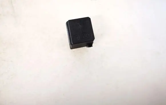 Mercedes-Benz C W203 Other relay a0025421319 4ra007791-00