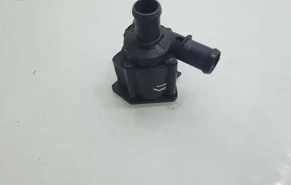 Audi A4 Allroad B8 Electric auxiliary coolant/water pump 06H121601M
