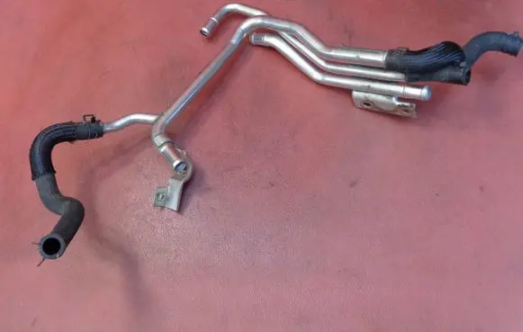 Chevrolet Captiva Engine coolant pipe/hose