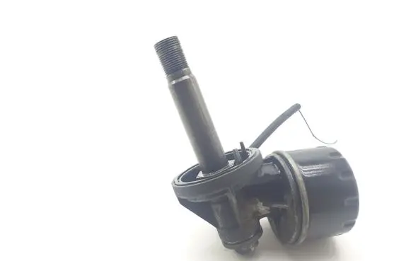 Renault Scenic III - Grand scenic III Oil filter mounting bracket