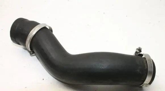 Ford Ecosport Intercooler hose/pipe GN116F073CA