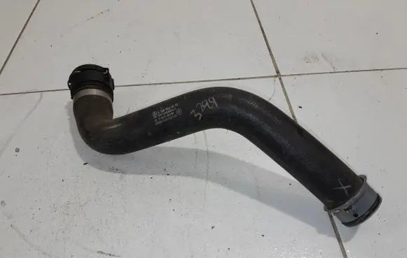 Mercedes-Benz ML W166 Engine coolant pipe/hose A1665001075