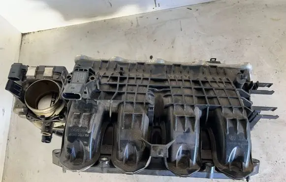 Audi A4 S4 B9 Intake manifold 04E145749F