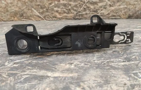 Land Rover Discovery 4 - LR4 Headlight/headlamp mounting bracket