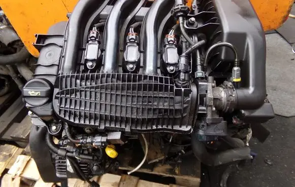 Peugeot 208 I Engine HM01